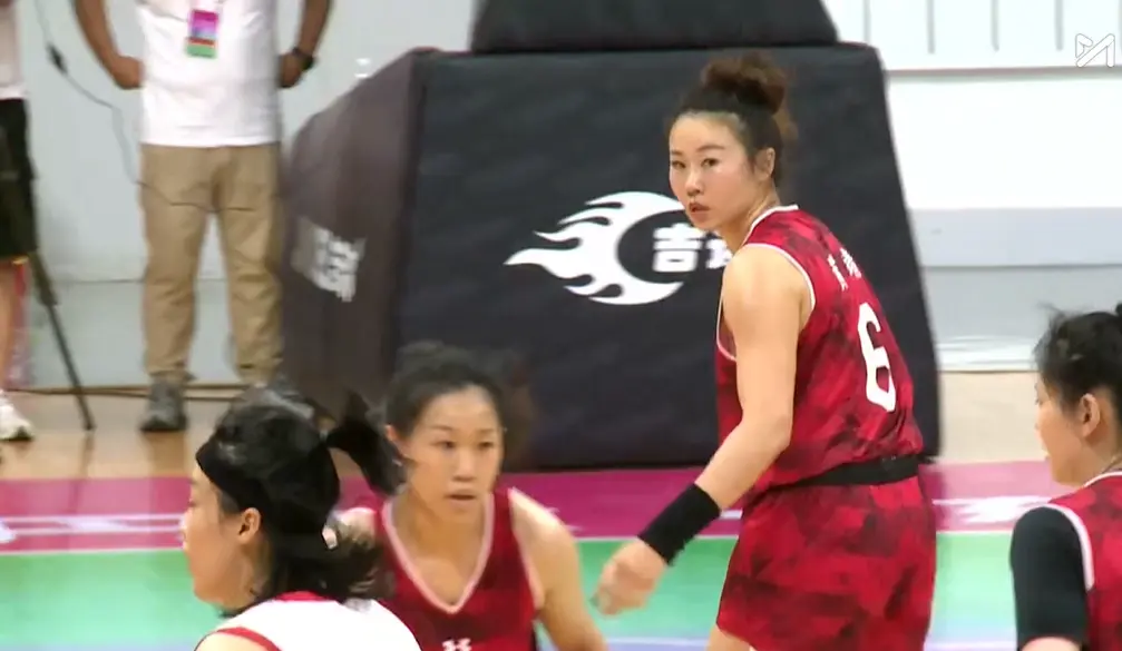 女篮豪门上, 之后又是一, 领先