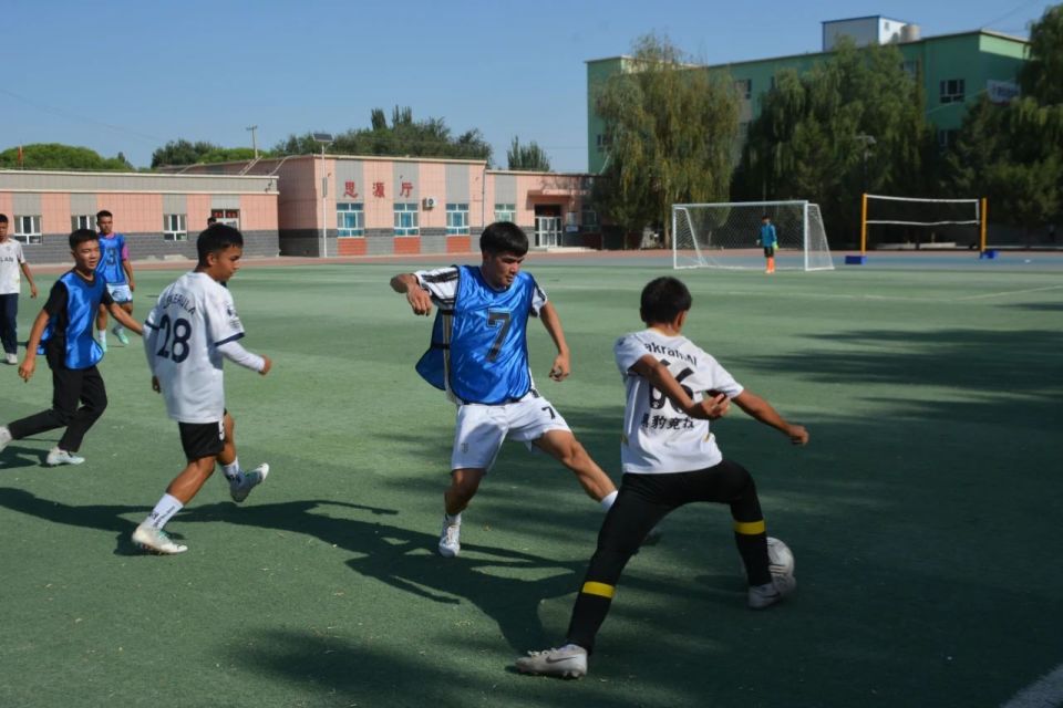 传球, https, 中更加牢固