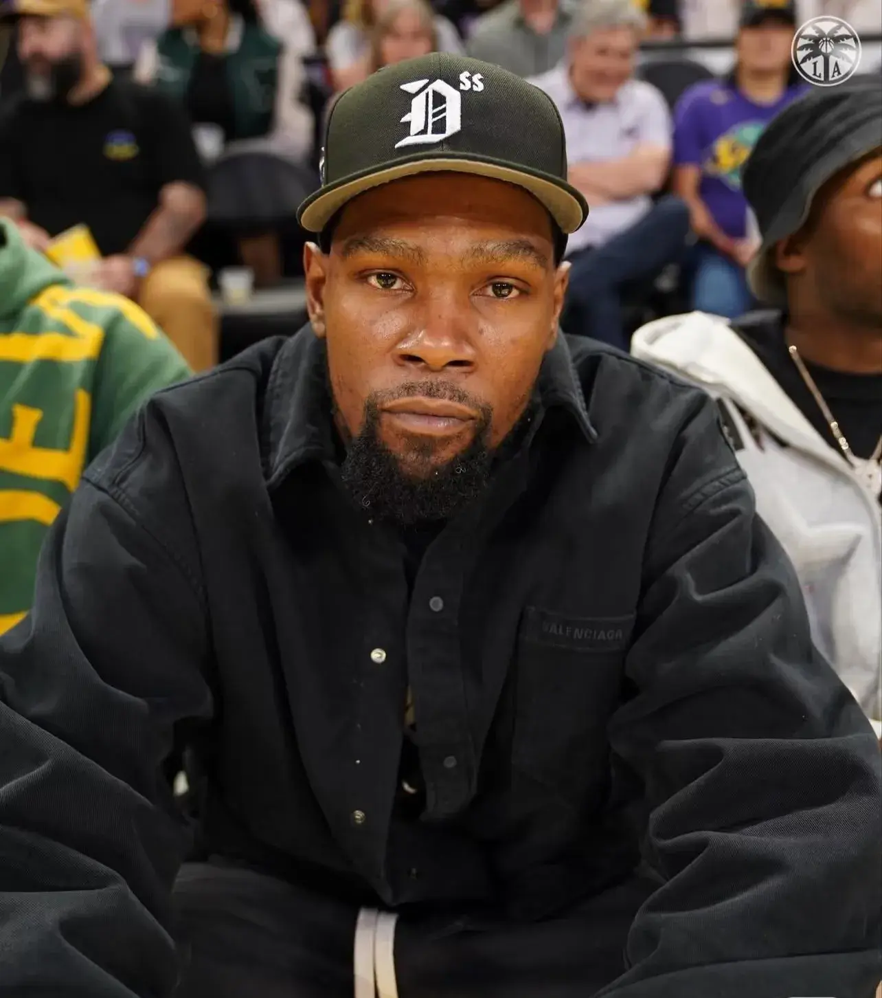 杜兰特付出, 高达, 举动实则为