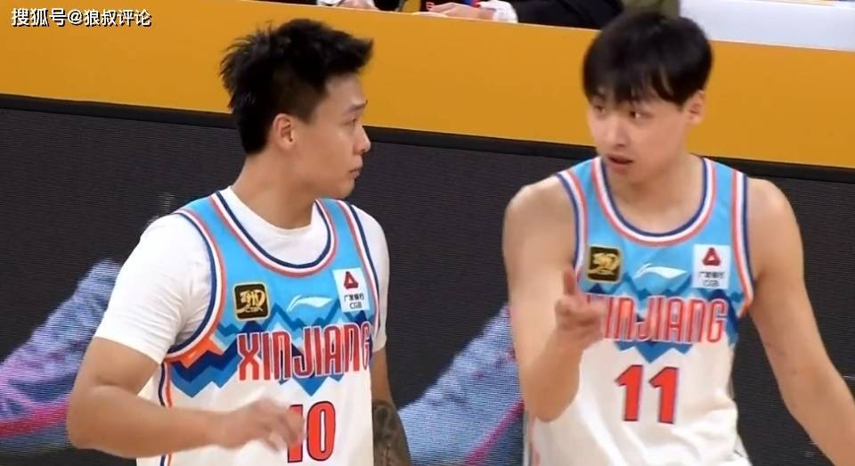 笔钱, 常明确, 两名小将已