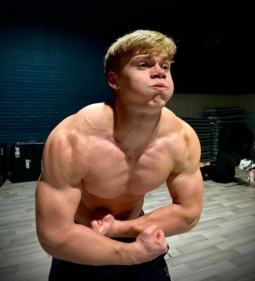 forma, 他开始更加